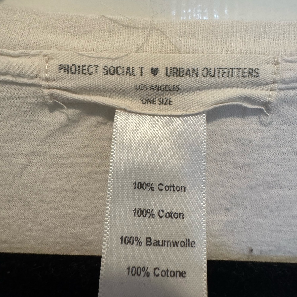 Urban Outfitters Skull & Rose Graphic Tee - White Red Green Print One Size - Picture 10 of 11